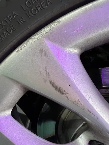 대구 휠복원 대구 휠도색 대구 자동차 휠수리 잘하는 곳 휠플레이 타이어 전문[BMW 2시리즈 순정 18인치 고스트크롬 휠도색 작업입니다.] / 대구 서구 평리동