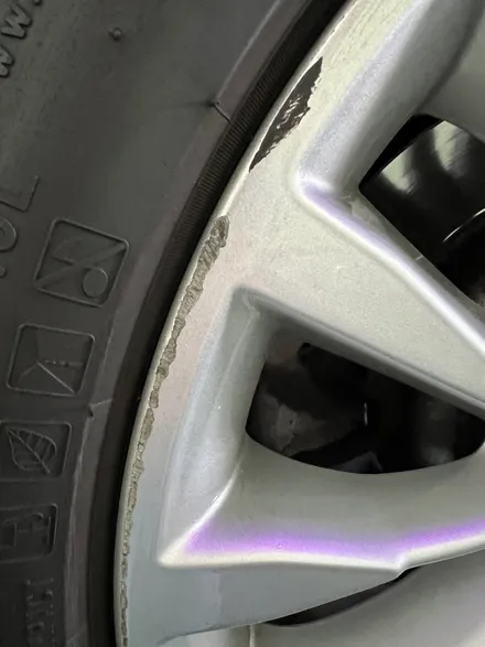 대구 휠복원 대구 휠도색 대구 자동차 휠수리 잘하는 곳 휠플레이 타이어 전문[BMW 5시리즈 순정 18인치 순정 휠복원 작업입니다.] / 대구 서구 평리동
