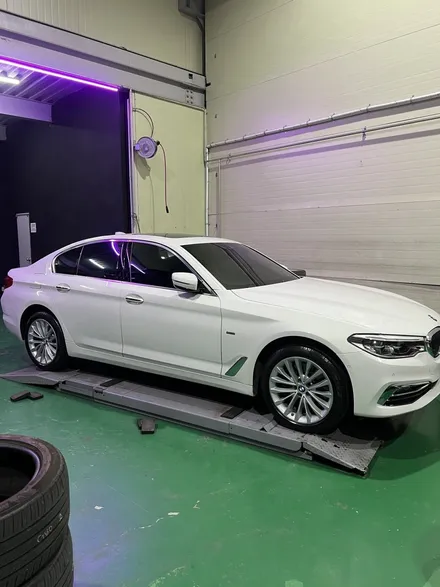 대구 휠복원 대구 휠도색 대구 자동차 휠수리 잘하는 곳 휠플레이 타이어 전문[BMW 5시리즈 순정 18인치 순정 휠복원 작업입니다.] / 대구 서구 평리동