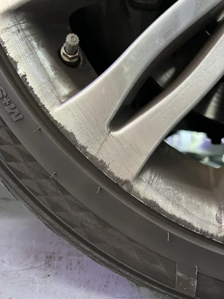대구 휠복원 대구 휠도색 대구 휠수리 타이어 전문 휠플레이[벤츠 S클래스 순정 20인치 휠복원 작업입니다.] / 대구 서구 평리동