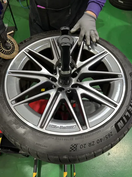 대구 휠복원 대구 휠도색 대구 휠수리 타이어 전문 휠플레이[벤츠 AMG GT43 블랙투톤컷팅 휠도색 작업입니다.] / 대구 서구 평리동