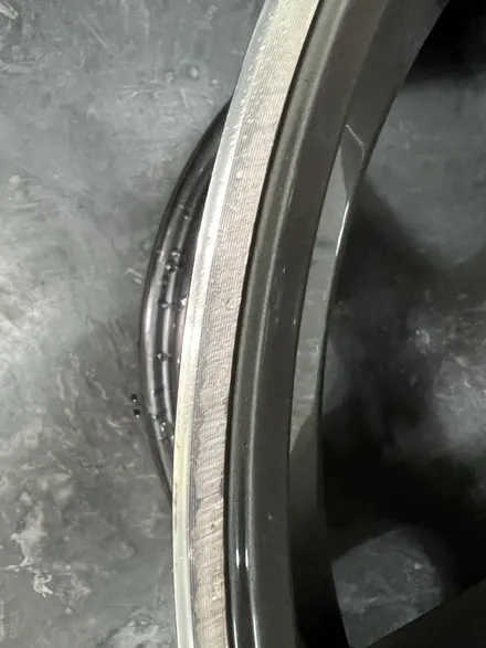 대구 휠복원 대구 휠도색 대구 휠수리 타이어 전문 휠플레이[BMW 118 순정 18인치 다이아몬드컷팅 휠복원 작업입니다.] / 대구 서구 평리동