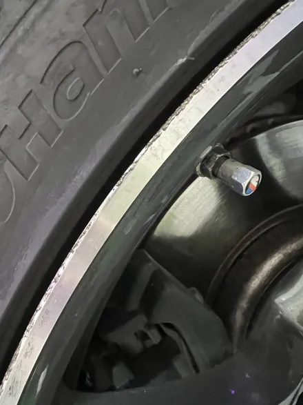 대구 휠복원 대구 휠도색 대구 자동차 휠수리 잘하는 곳 휠플레이[BMW 640 순정 20인치 실버 휠도색 작업입니다.] / 대구 서구 평리동