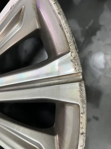 대구 휠복원 대구 휠도색 대구 자동차 휠수리 잘하는 곳 휠플레이 타이어 전문[BMW 7시리즈 순정 20인치 다이아몬드커팅 휠복원 작업입니다.] / 대구 서구 평리동