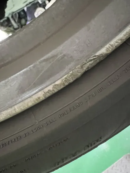 대구 휠복원 대구 휠도색 대구 자동차 휠수리 잘하는 곳 휠플레이 타이어 전문[BMW X6 순정 21인치 블랙펄유광 휠도색 작업입니다.] / 대구 서구 평리동
