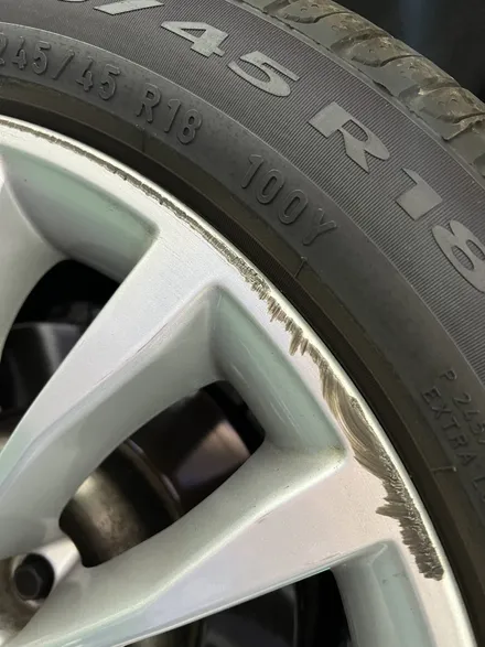 대구 휠복원 대구 휠도색 대구 자동차 휠수리 잘하는 곳 휠플레이 타이어 전문[BMW 5시리즈 순정 18인치 순정 휠복원 작업입니다.] / 대구 서구 평리동