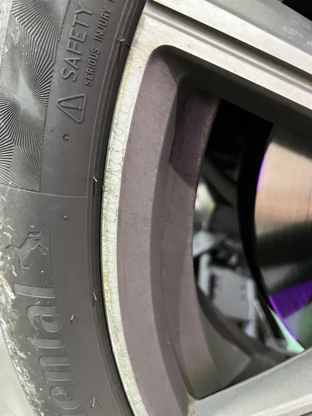 대구 휠복원 대구 휠도색 대구 자동차 휠수리 잘하는 곳 휠플레이 타이어 전문[BMW X6 순정 22인치 블랙펄유광 휠도색 작업입니다.] / 대구 서구 평리동