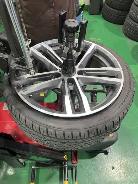 대구 휠복원 대구 휠도색 대구 자동차 휠수리 잘하는 곳 휠플레이 타이어 전문[BMW 4시리즈 순정 19인치 블랙유광 휠도색 작업입니다.] / 대구 서구 평리동