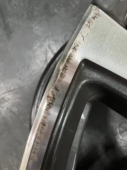 대구 휠복원 대구 휠도색 대구 휠수리 타이어 전문 휠플레이[BMW 118 순정 18인치 다이아몬드컷팅 휠복원 작업입니다.] / 대구 서구 평리동