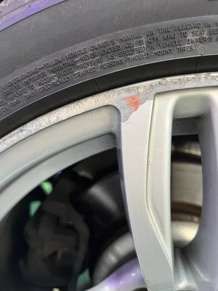 대구 휠복원 대구 휠도색 대구 자동차 휠수리 잘하는 곳 휠플레이 타이어 전문[BMW 5시리즈 순정 18인치 휠복원 작업입니다.] / 대구 서구 평리동
