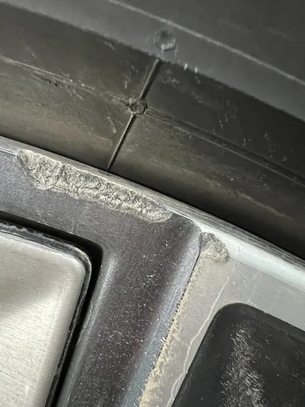 대구 휠복원 대구 휠도색 대구 자동차 휠수리 잘하는 곳 휠플레이 타이어 전문[BMW I7 7시리즈 순정 21인치 다이아몬드커팅 휠복원 작업입니다.] / 대구 서구 평리동