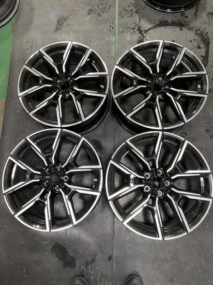 대구 휠복원 대구 휠도색 대구 자동차 휠수리 잘하는 곳 휠플레이 타이어 전문[BMW 4시리즈 G22 19인치 블랙유광 휠도색 작업입니다.] / 대구 서구 평리동