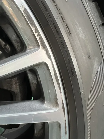 대구 휠복원 대구 휠도색 대구 휠수리 타이어 전문 휠플레이[BMW 7시리즈 순정20인치 고스트크롬 휠도색 작업입니다.] / 대구 서구 평리동