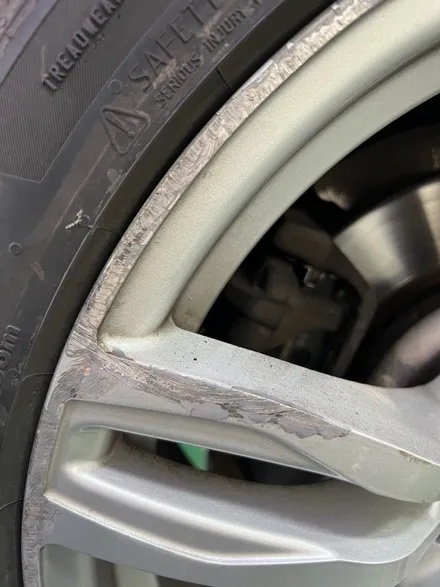 대구 휠복원 대구 휠도색 대구 자동차 휠수리 잘하는 곳 휠플레이 타이어 전문[BMW 5시리즈 순정 18인치 휠복원 작업입니다.] / 대구 서구 평리동