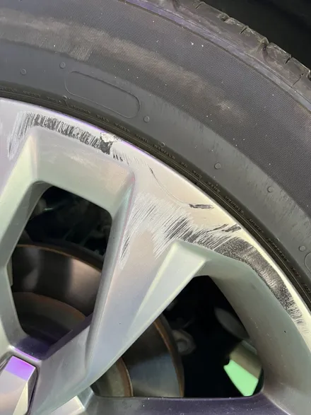 대구 휠복원 대구 휠도색 대구 자동차 휠수리 잘하는 곳 휠플레이 타이어 전문[기아 쏘렌토 mq4 순정 20인치 휠복원 작업입니다.] / 대구 서구 평리동