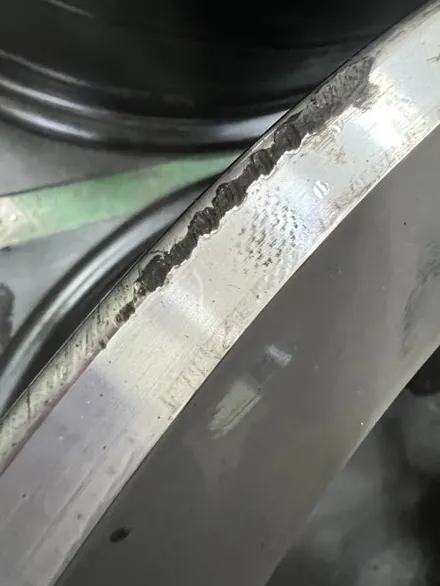 대구 휠복원 대구 휠도색 대구 자동차 휠수리 잘하는 곳 휠플레이 타이어 전문[BMW G30 5시리즈 순정 19인치 다이아몬드커팅 휠커스텀 작업입니다.] / 대구 서구 평리동