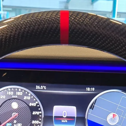 굿커스텀 l 벤츠 C257 CLS400D 2018년식 카본 잠자리핸들 열선포함 풀장착 / 경기 안산