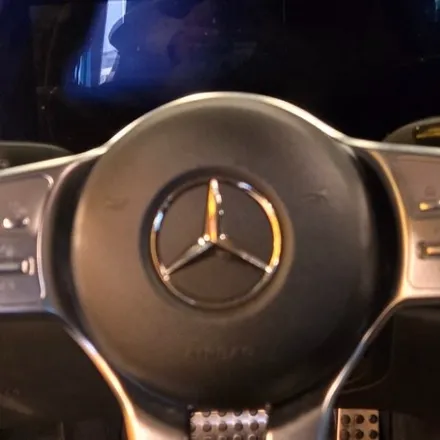 굿커스텀 l 벤츠 C257 CLS400D 2018년식 카본 잠자리핸들 열선포함 풀장착 / 경기 안산