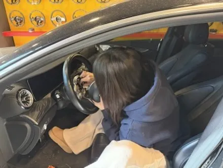 굿커스텀 ㅣ 벤츠 CLS 450 핸들 교체 후기, 순정 핸들 vs 카본 커스텀 핸들, 체감 차이 / 경기 안산