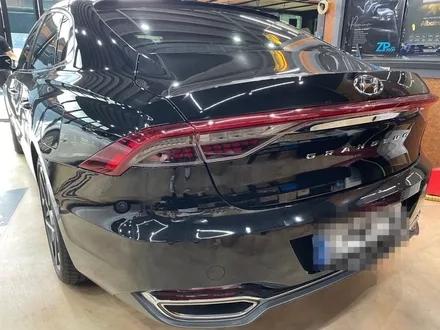 더뉴그랜저 일산 크롬죽이기 시공 무게감과 일체감을 동시에 / 양주시 회정동