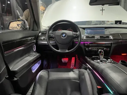 DMX 비노출 무빙 아크릴 엠비언트 BMW 740i 모델 양주 튜닝샵 / 양주시 회정동