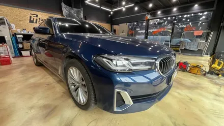 BMW 523D 크롬죽이기 시공 무게감이 실린 외관 변화 / 양주시 회정동