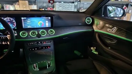 벤츠 e200 송풍구 엠비언트 시공 / 양주시 회정동