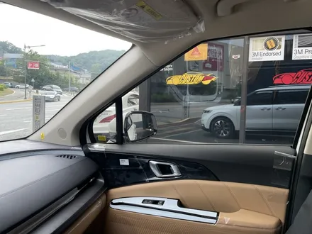 카니발 KA4 썬팅 시공 레인보우 V90 필름 추천해요 / 양주시 회정동