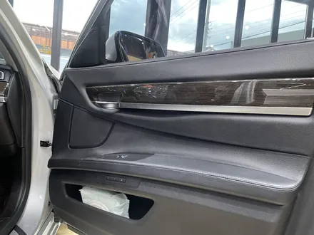 BMW 740I 양주 무빙 엠비언트 순정형 튜닝 전문점에서 하자 / 양주시 회정동