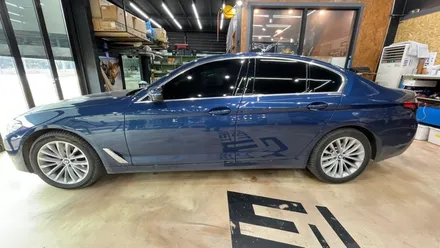 BMW 523D 크롬죽이기 시공 무게감이 실린 외관 변화 / 양주시 회정동