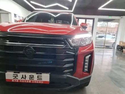 코더스엠비언트 렉스턴스포츠 자동차엠비언트 실내조명장착 하시려 창원에서 방문해주셨죠 조명멋져 브라보~ / 부산 연제구