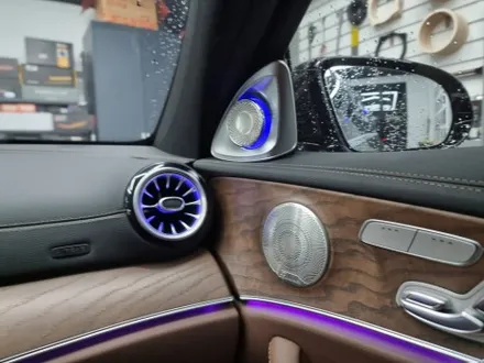 부산 벤츠 e250 송풍구엠비언트 4d 전동트위터 스피커그릴 실내 비쥬얼의 베스트옵션 굿굿~!!! / 부산 연제구