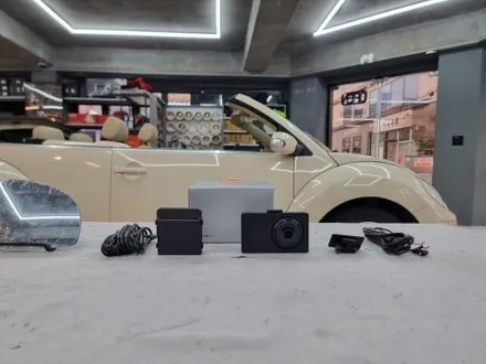 폭스바겐 뉴비틀 카브리올레 안드로이드 올인원 후방카메라 후방센서 블랙박스 하이패스 광각미러 또 뭐있죠? / 부산 연제구