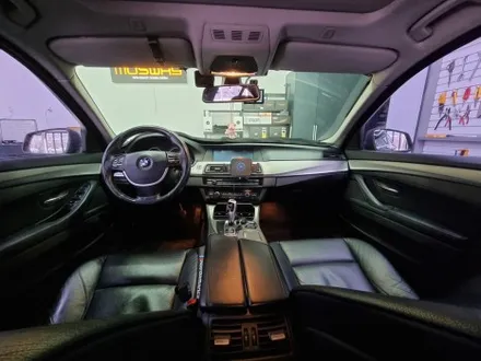 bmw 520d F10 RGB 엠비언트라이트, 사운드튜닝 했다면 다음은 무드등이죠! / 부산 연제구
