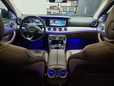 부산 벤츠 E300 w213 송풍구엠비언트 4d 전동트위터 부메스터 내 차가 이렇게 변할수있다니^^ / 부산 연제구