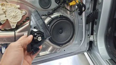 (벤츠 E300 w212) 부산 해운대 카오디오 스피커 튜닝 자동차 사운드의 음질개선으로 첫번째 방법 / 부산 연제구
