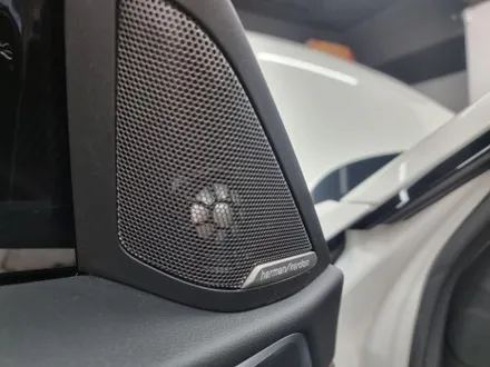 bmw i4 스피커튜닝  avi bm100 4d 하이앤드 퀄리티로 하만카돈 사운드옵션의 조합 / 부산 연제구