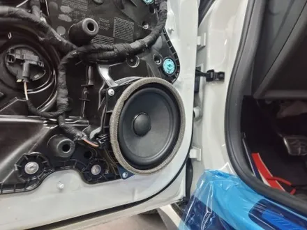 부산 bmw i4 전기차 스피커튜닝 avi 우퍼 하만카돈 옵션 3웨이스피커의 카오디오사운드 변화! / 부산 연제구