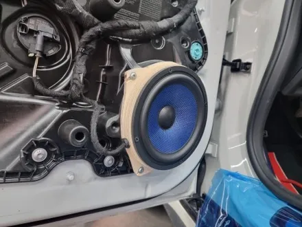 부산 bmw i4 전기차 스피커튜닝 avi 우퍼 하만카돈 옵션 3웨이스피커의 카오디오사운드 변화! / 부산 연제구