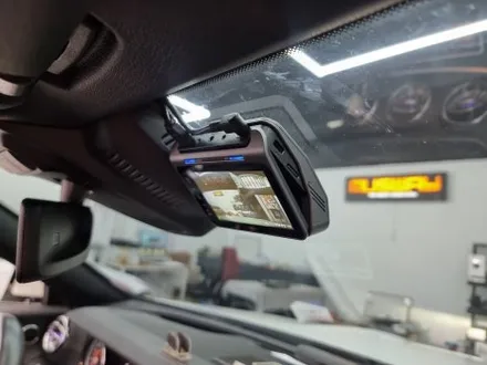부산 오픈카 블랙박스 벤츠 E220d 카브리올레 2채널 아이나비 블랙박스 전문 시공점 / 부산 연제구
