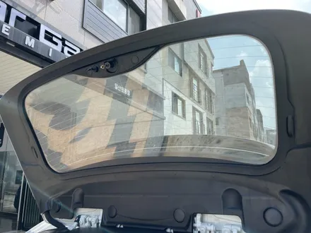 우글거리는 필름 제거하고 쾌적한 후방시야 확보 - BMW 320d 투어링(F31) 썬팅 재시공, 솔라가드프리미엄 퀀텀 / 고양 덕양구 원흥동