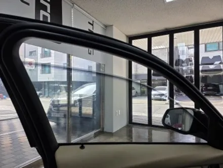 투명한 필름? 이미 수명을 다한 틴팅 제거하고 가성비 재시공 후기 - BMW F30 3시리즈 글라스틴트 펜더S / 고양 덕양구 원흥동