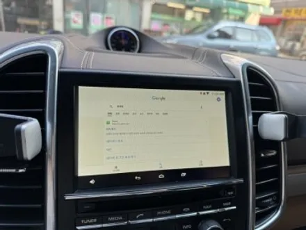 포르쉐 카이앤 m2c200a 안드로이드 셋탑 으로 포르쉐 감성 그대로 t맵과 유튜브, 넷플릭스 모두를 순정 모니터 안으로 심어보자!!!!