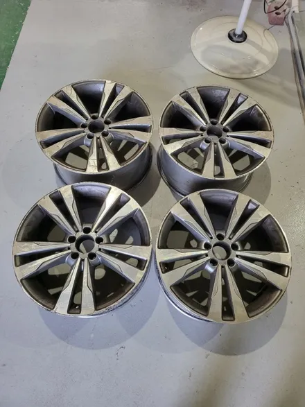BENZ 벤츠 S400d 19인치 휠복원기 (경기광주 휠복원 휠수리 휠도장 휠도색 휠재도장 휠재도색 휠용접 휠크랙 크랙수리 휠깨짐 다이아몬드컷팅 휠컷팅) / 경기광주 장지동