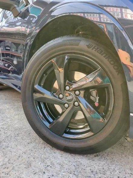 AUDI 아우디 Q3 18인치 휠복원기 (경기광주 휠수리 휠복원 휠도색 휠도장 휠재도장 휠재도색 스크레치복원) / 경기광주 장지동