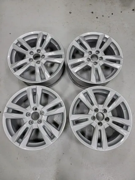 VOLVO 볼보 S80 17인치 휠복원기 (경기광주 휠복원 휠수리 휠도장 휠도색 휠재도색 실버) / 경기광주 장지동