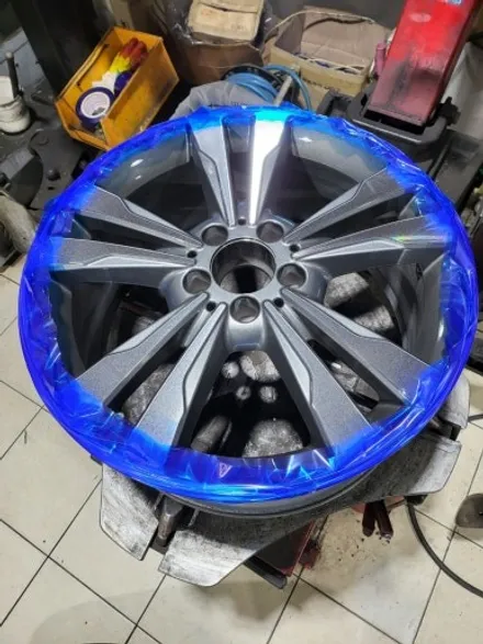 BENZ 밴츠 E200 18인치 휠복원기 (경기광주 휠복원 휠수리 휠도장 휠도색 휠재도장 휠재도색 휠컷팅 다이아몬드컷팅) / 경기광주 장지동