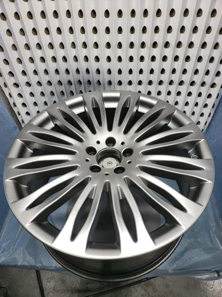 BENZ 벤츠 S560 20인치 휠복원기 (경기광주 휠복원 휠수리 휠도색 휠도장 휠재도색 휠재도장 휠용접 휠크랙 크랙수리 휠깨짐 다크쉐도우 다크하이퍼실버 제네시스휠색깔) / 경기광주 장지동