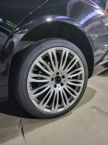 BENZ 벤츠 S560 20인치 휠복원기 (경기광주 휠복원 휠수리 휠도색 휠도장 휠재도색 휠재도장 휠용접 휠크랙 크랙수리 휠깨짐 다크쉐도우 다크하이퍼실버 제네시스휠색깔) / 경기광주 장지동