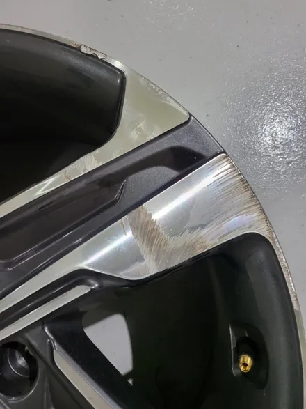KIA SORENTO 기아 쏘렌토 순정 19인치 스크레치복원, 다이아몬드커팅 및 재도장 (경기광주 휠복원 휠수리) / 경기광주 장지동